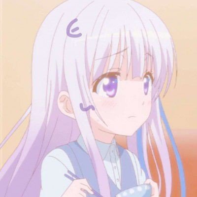 战士在暴雨中收旗步伐依旧铿锵